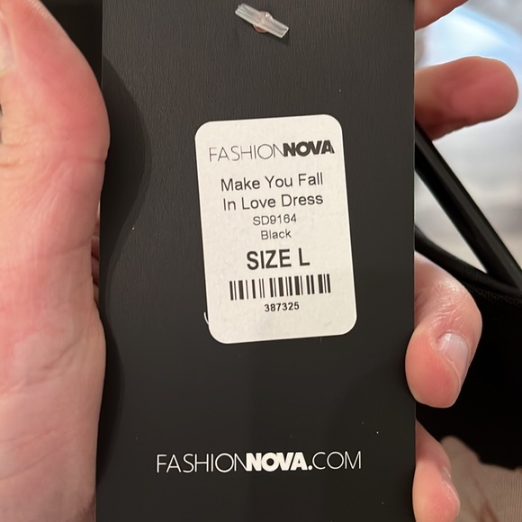 NWT Floral party dress, size Large (fits like a medium) - Picture 2 of 3